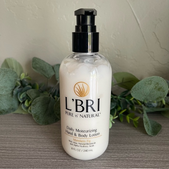 L'BRI Pure n' Natural Daily Moisturizing Hand & Body Lotion in Mandarin Fig NEW - Picture 1 of 2